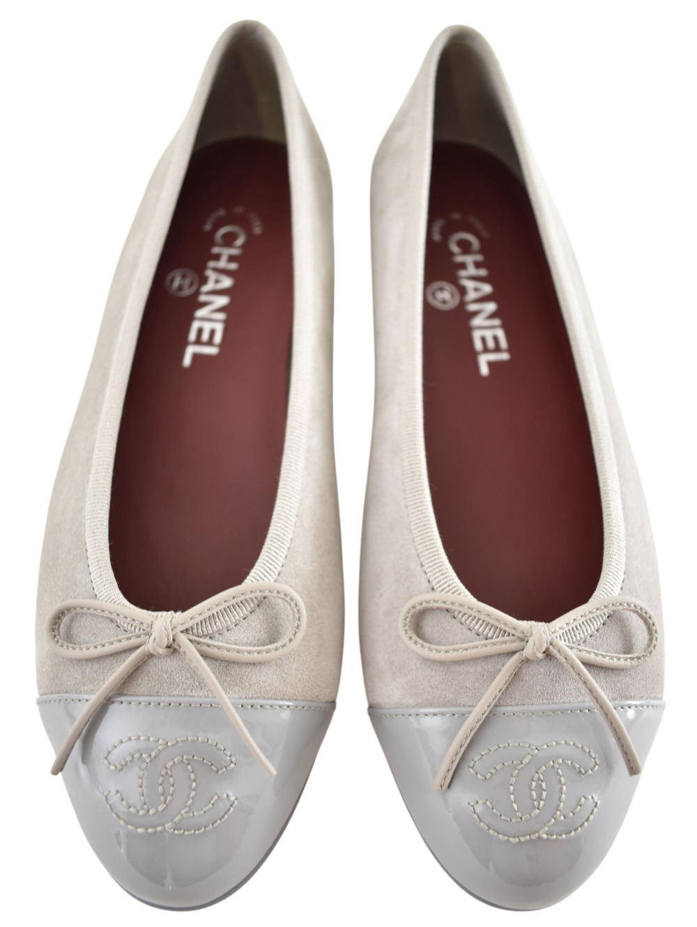 Chanel 26A Gray Suede Patent Leather CC Logo Bow Tie Ballet Ballerina Flat 38.5